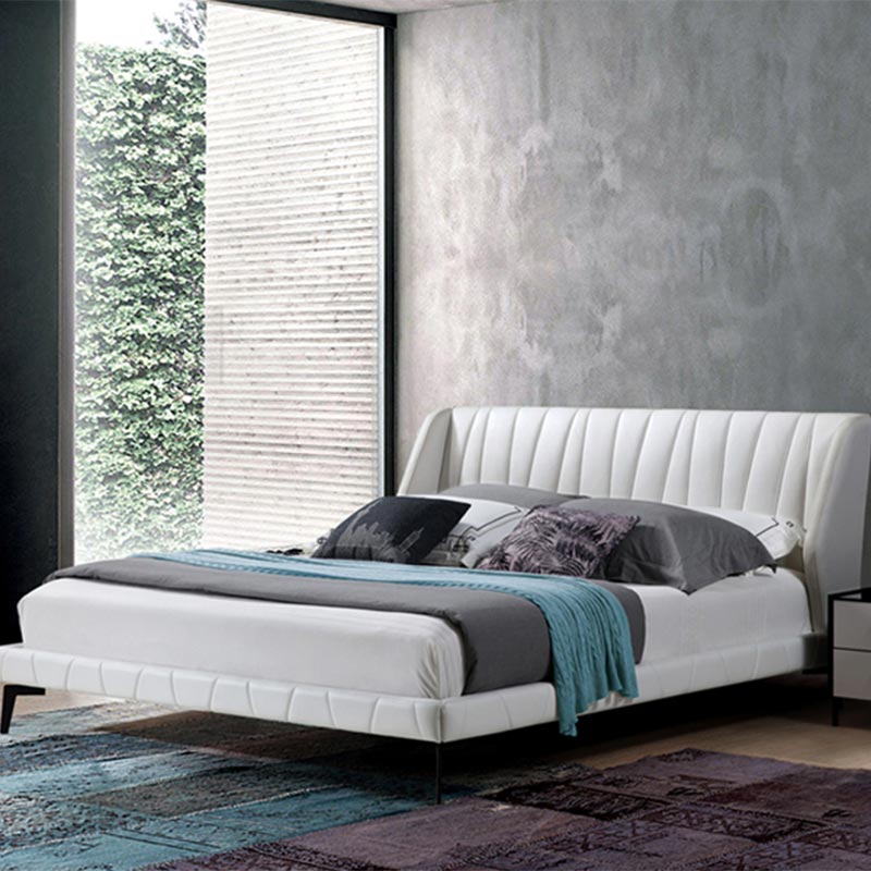 Екологично меко легло от борово дърво и кожа